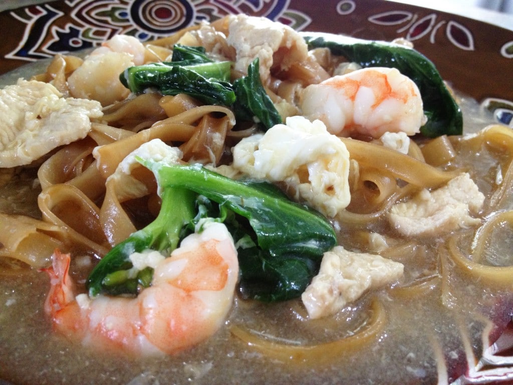 Flat Noodles in Egg Gravy (Wat Tan Hor)