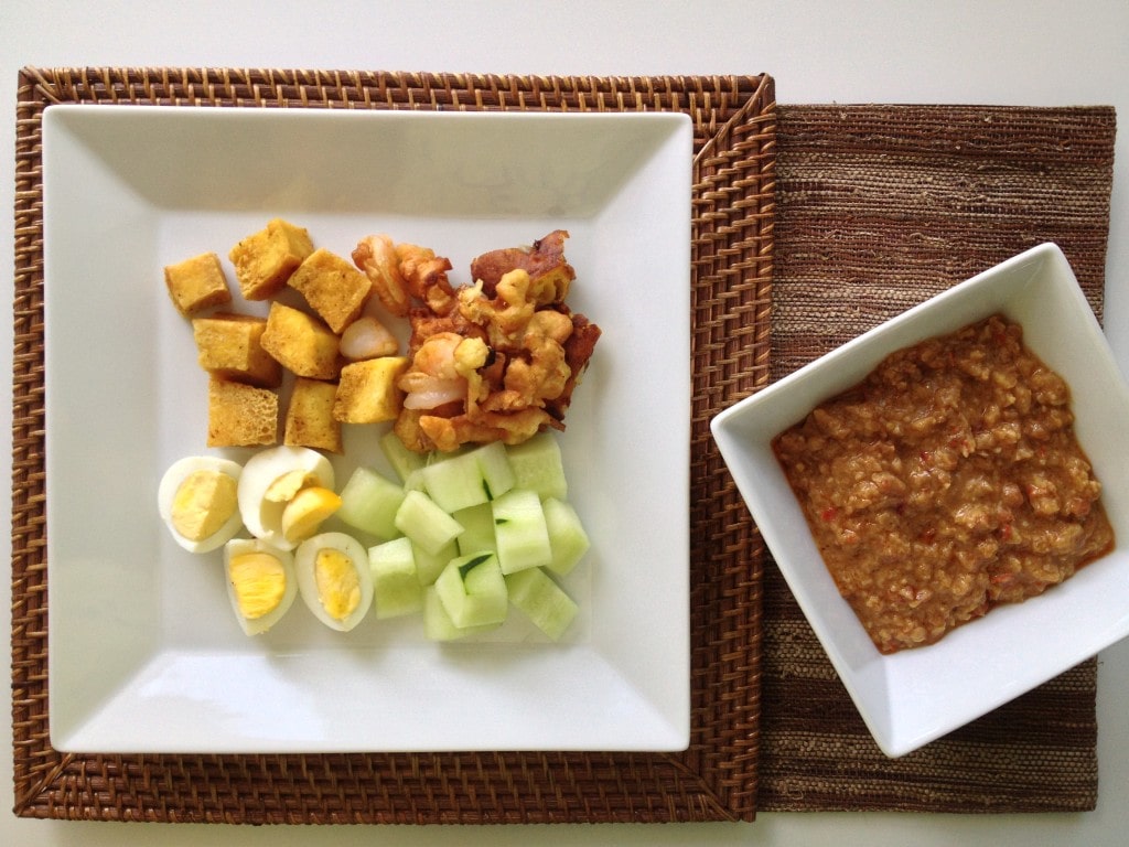 Mixed Salad in Peanut Sauce (Rojak Mamak)