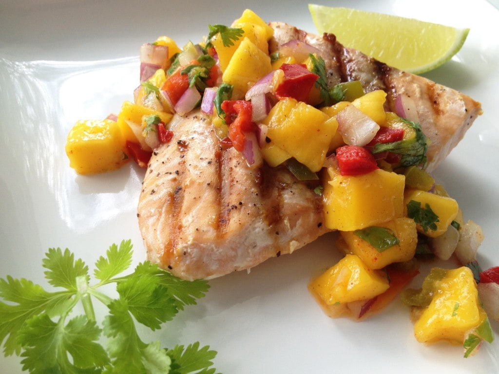 Grilled salmon with mango salsa