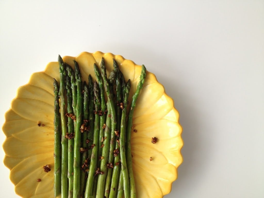 Garlic Stir-Fry Asparagus