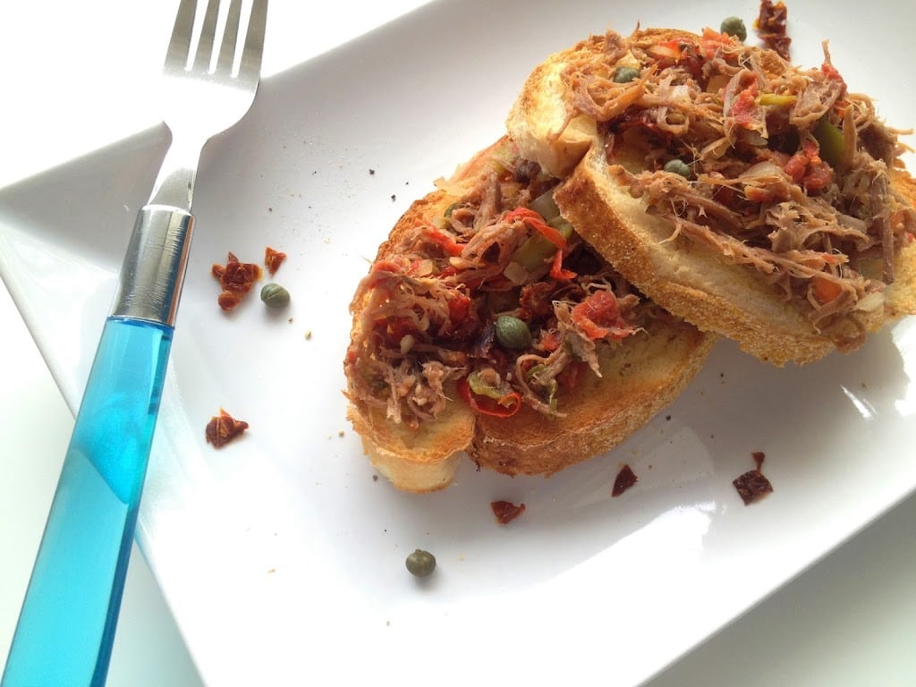 Shredded Flank Crostini