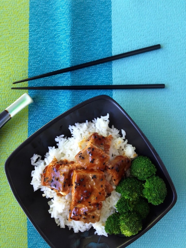 Salmon Bowl with Broccoli