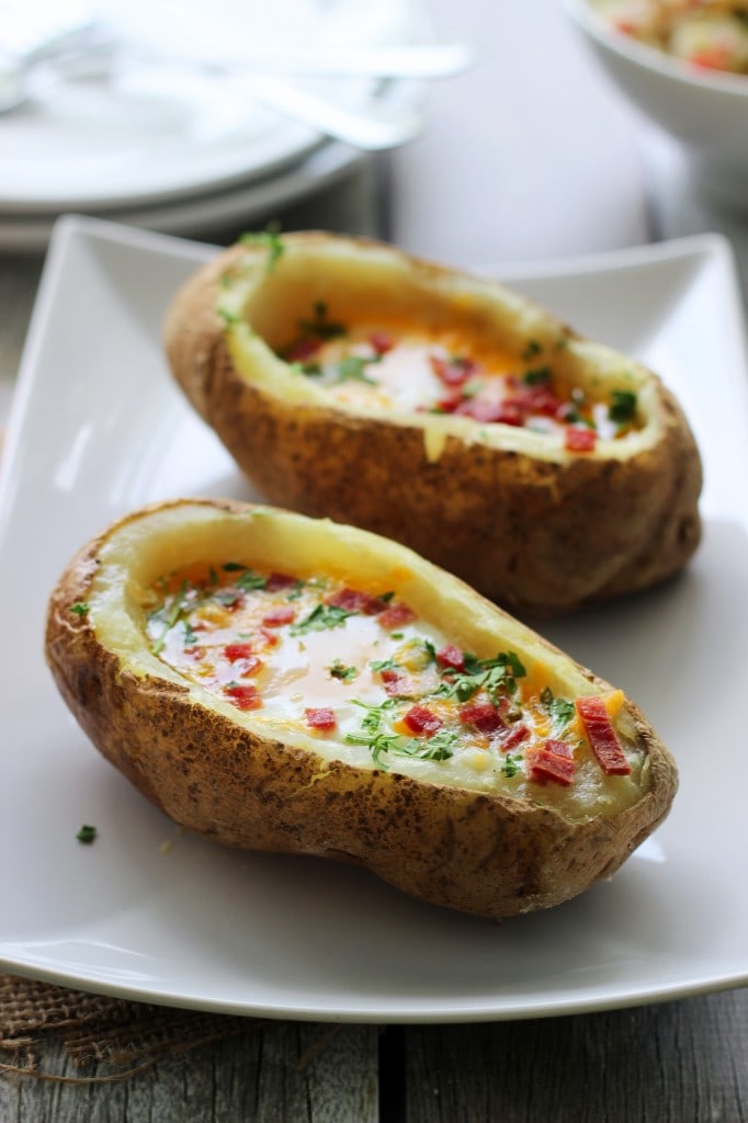 A simple recipe for Idaho Sunrise, baked eggs, bacon and cheese in potato bowls. Ready in under 30 minutes for a nice, hearty breakfast.