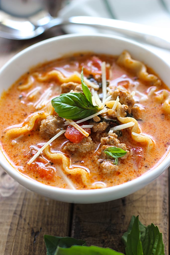 Lasagna soup - Lasagna takes a new form in this hearty and hot lasagna soup. With all the flavors you love in a lasagna and TONS of cheese!