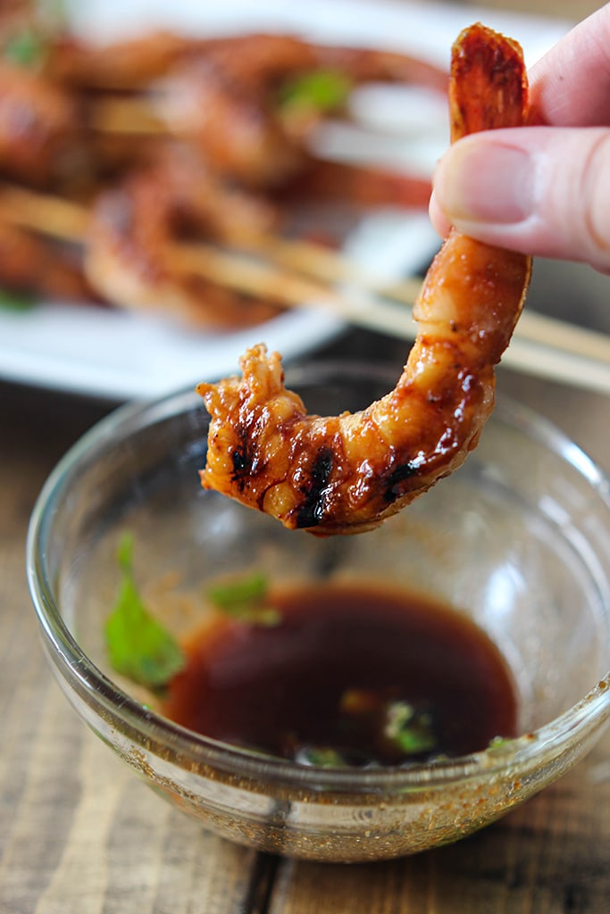Throw these Sriracha shrimp skewers on the grill for a sweet and tangy Spring kick! Want it with a dip? No problem!