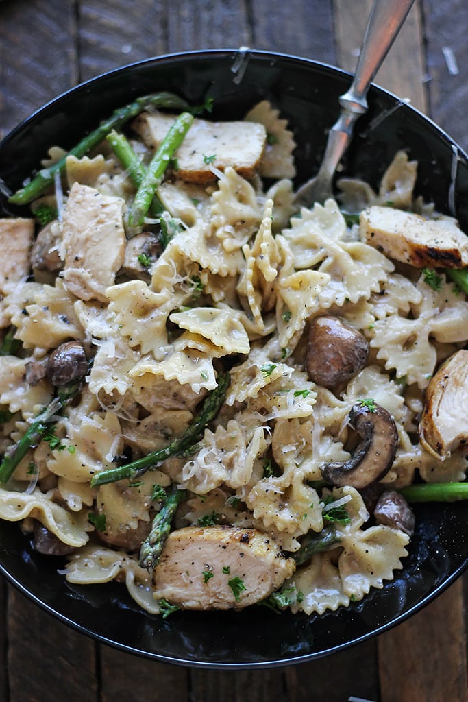 Use store-bought ingredients for this quick and easy lemon pepper chicken Alfredo pasta. Serves 6-8 and ready in 30 minutes.