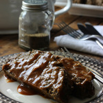An easy recipe for mushroom meatloaf lovers. Serve with a gravy of your choice and pair it with a side of mashed potatoes and sauteed greens.