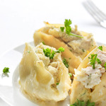 Chicken Alfredo pasta shells are decadent and delicious. These shellfredos have ricotta chicken stuffed shells swimming in a rich Alfredo sauce.