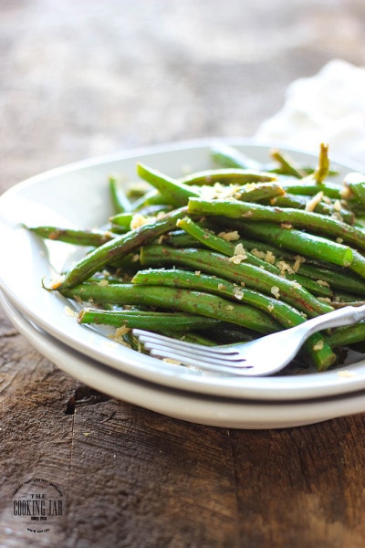 Spicy and Smoky Green Beans - The Cooking Jar