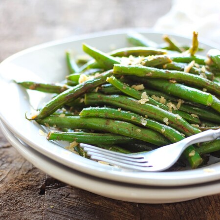 Spicy and Smoky Green Beans - The Cooking Jar