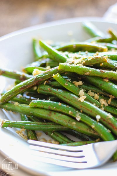 Spicy and Smoky Green Beans - The Cooking Jar