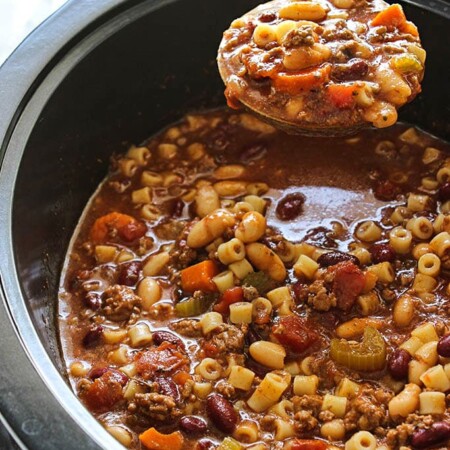 Slow Cooker Pasta e Fagioli - The Cooking Jar