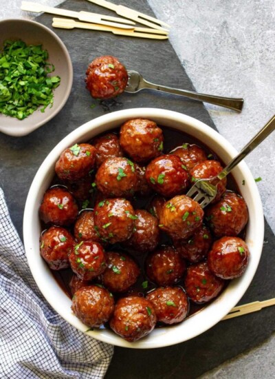 cropped-slow-cooker-grape-jelly-meatballs-3.jpg