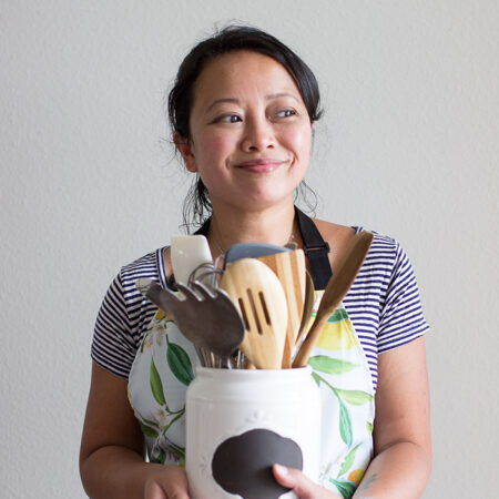 Profile picture of Farah, the author of The Cooking Jar.