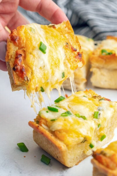 Cheesy Garlic Bread - The Cooking Jar